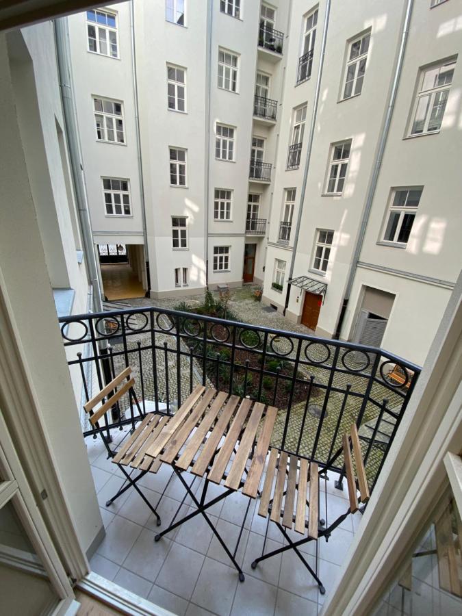 Ak Apartments Varsavia Esterno foto